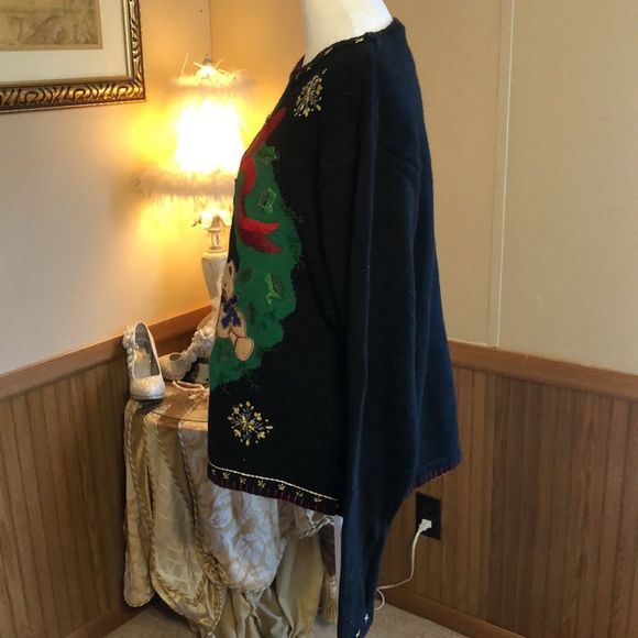 B.P Design Holiday sweater with wreath full of festive teddy bears ugly sweater - Picture 3 of 5